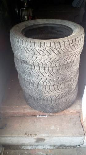 продам 4 покрышки на 14