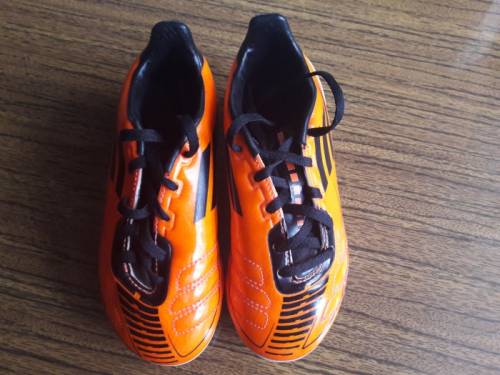 Бутсы adidas f50