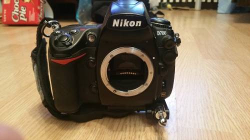Фотоаппарат Nikon D7oo. Tушка без об,ектива.Состочние отличное..Документы  есть