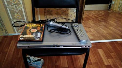 Продам DVD плеер с функцией караоке