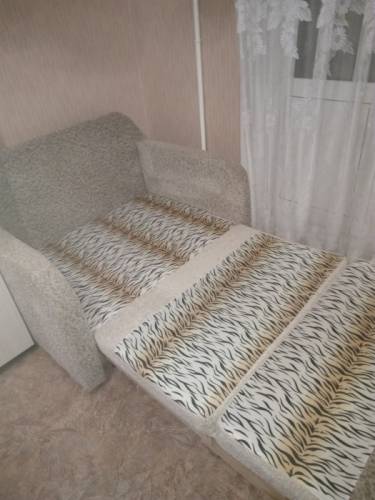 Продаю новый диван