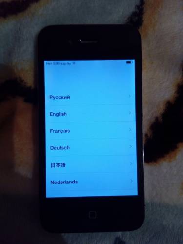 Продам недорого Iphone 4