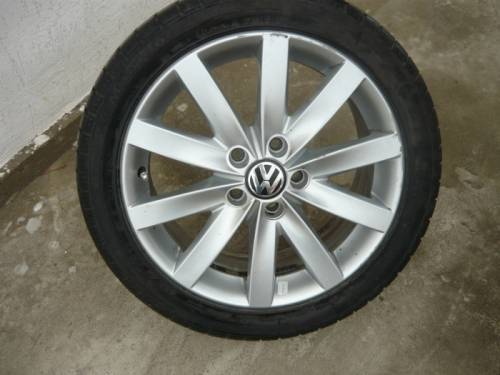 Летние шины на оригинальных дисках Volkswagen