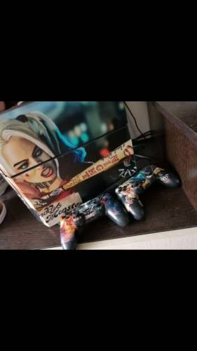 Продам SonyPlaystation4 в хорошем состоянии