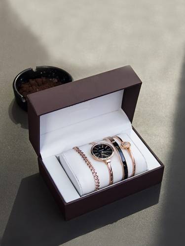 Часы Anne Klein - воплощение изысканности и женственности Реплика Anne Klein