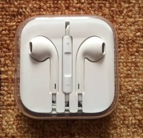 Не оригинальные наушники iPhone