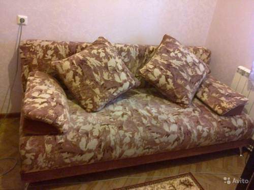 хорший не доргой диванчик