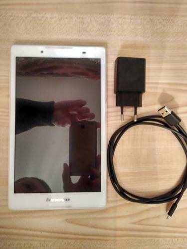 Lenovo tab 2 a8-50LC (белый)