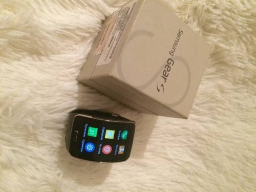Часы Samsung Gear S