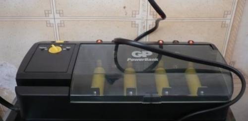 Зарядное устройство gppowerbankpb320GS