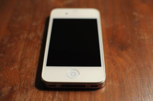 iPhone 4 память 8гб