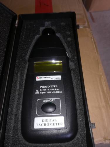 PHOTO TYPE Digital Tachometer 
