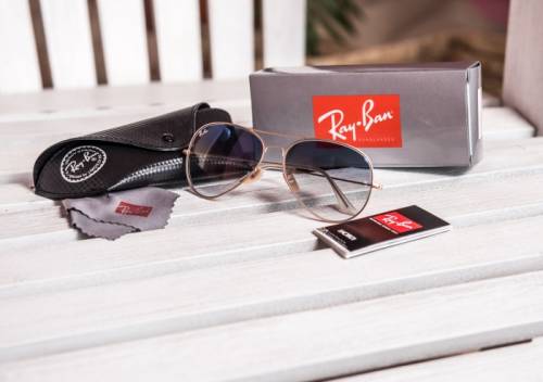 Очки Ray Ban. Новые.Пепельные в золотой оправе