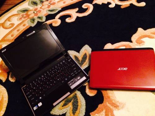 Нетбук  Aser aspire One
