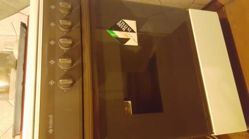 Продам газовую печь индезит