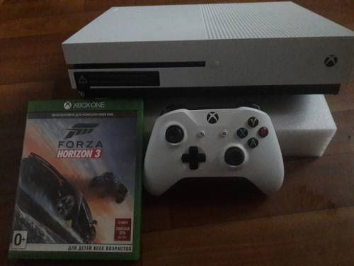 XBOX one игровая приставка