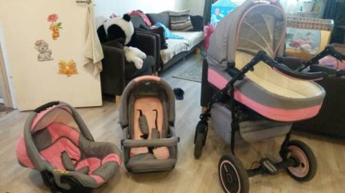 Продам коляску 3 в1