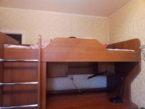 Продам двухъярусную кровать 