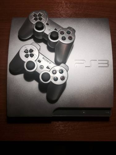Игровая приставка PS3   3 игры