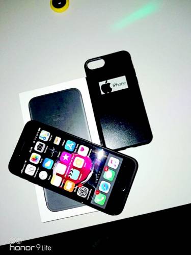 iPhone7 продам в отличном состоянии
