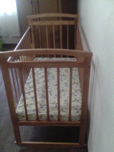 продам кроватку