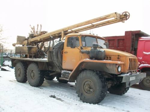 Буровая УРБ-2А2 на шасси Урал-4320