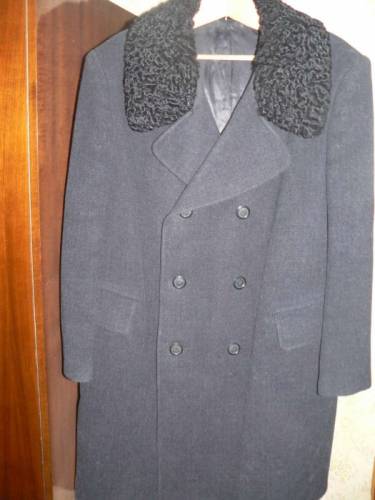 продам мужское пальто