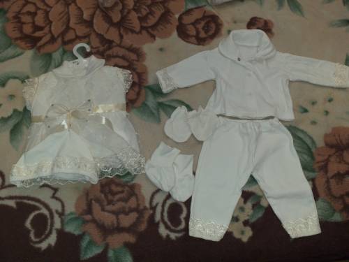 Продам нарядный комплект на девочку