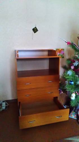 Продам пеленальный стол-комод