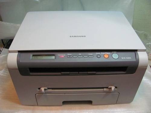 Продам лазерное Мфу Samsung SCX-4200