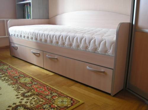 1,5 спальная кровать