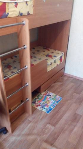 Двухъярусная кровать c матрацами