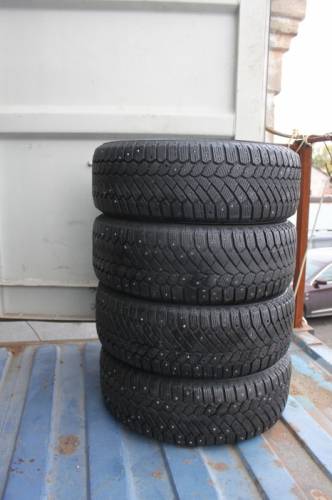 205/60 R16 Continental IceContact