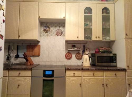 Продается кухонный гарнитур с умной плитой 