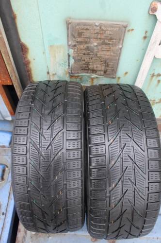235/45 R17 Toyo Snowprox S953