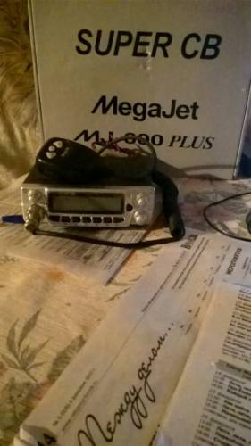Автомобильная рация MegaJet600
