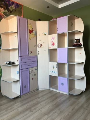 Мебель в детскую комнату 