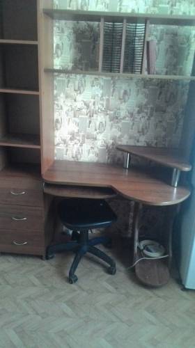 Продам компьютерный стол