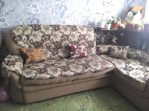 Диван