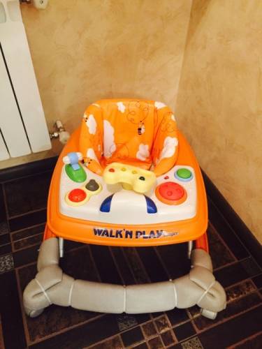 Продам ходунки- прыгалки peg perego walk