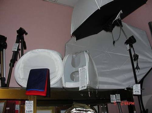 Фототовары , фотозонты , штативы , светофильтры , фотоаппараты