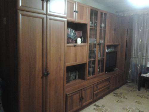 Продается стенка из 5 шкафов