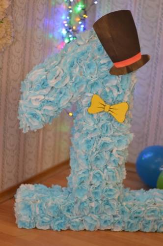 Цифру Еденицу на год малышу