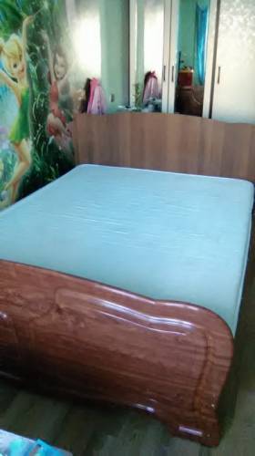  Продам 2-х кровать с матрацом.