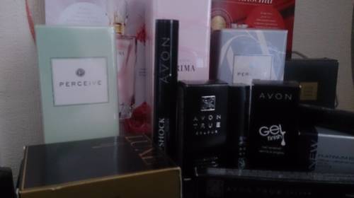 Парфюм компании Avon