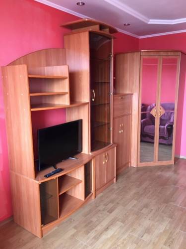 Продаётся мебель в хорошем состоянии. Возможен торг