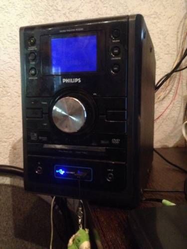 Продам музыкальный центр philips  micro theater MCD 395