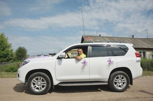 Авто для вашей свадьбы. белоснежный toyota land cruiser prado 150.