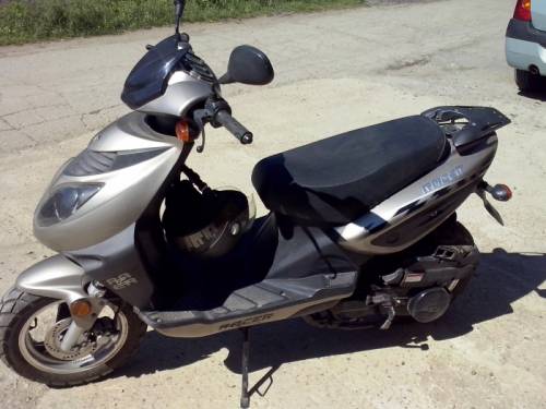 Продаётся скутер Racer rc 125